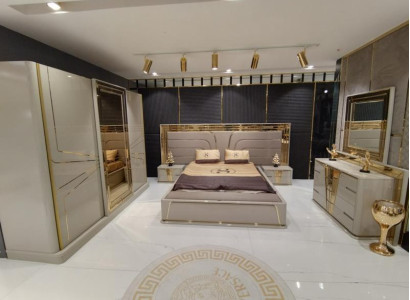 Schlafzimmer Komplettes Bett 2x Nachttische Kleiderschrank Kommode mit Spiegel